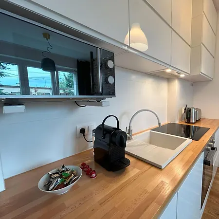 Apartment Fantastays - Pine Breslau