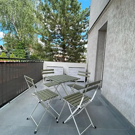 Fantastays - Pine Lägenhet Wrocław